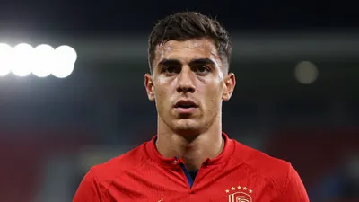 Bournemouth's Eli Kroupi draws Barcelona interest even with a 3-4 month injury layoff, as Laporta backs the 20-year-old...