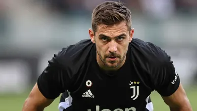 Bournemouth in Talks to Sign Juventus Goalkeeper Michele Di Gregorio